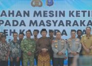 Sentuhan Nyata untuk Nelayan Pesisir, Kapolda Riau Serahkan 20 Mesin Ketinting di Meranti