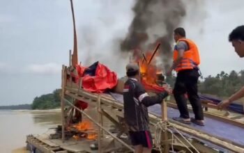 Puluhan Alat Tambang Emas Ilegal di Sungai Kuantan Dimusnahkan