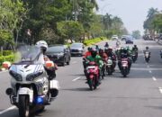 Semarak HUT ke-81 RI, Ditlantas Polda Riau Bagikan Sembako dan Helm SNI